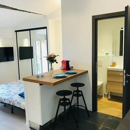 Casabella Apartment *